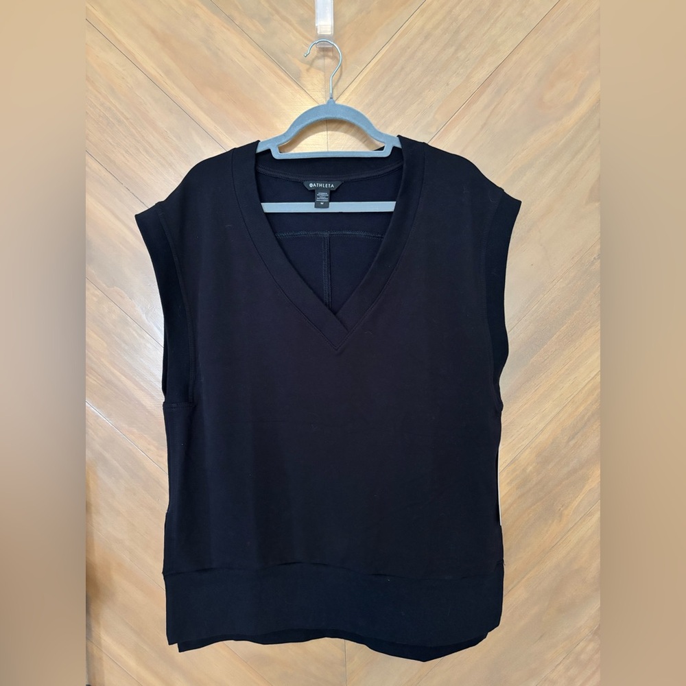 Athleta Black V-Neck Tunic Sleeveless Sweater